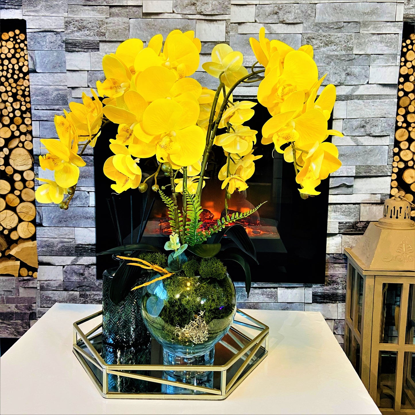 BANANA MOON PARIS - Yellow orchid flower arrangement in a Round Glass Pillar Tealight Holder - Clear glass cylinder - Unique Botanic