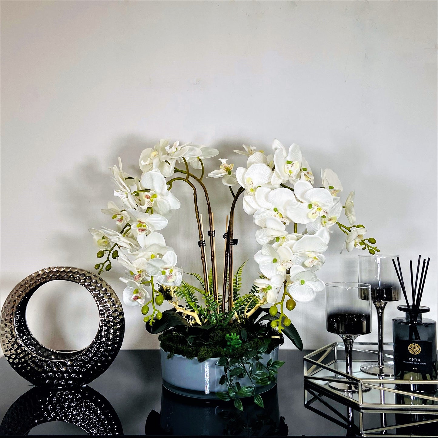 CHARNEL PARIS - Luxury Arrangement Artificial in pot - Real touch Faux orchid - Phalaenospsis white flower - 25 Cm - Grey Cylinder glass